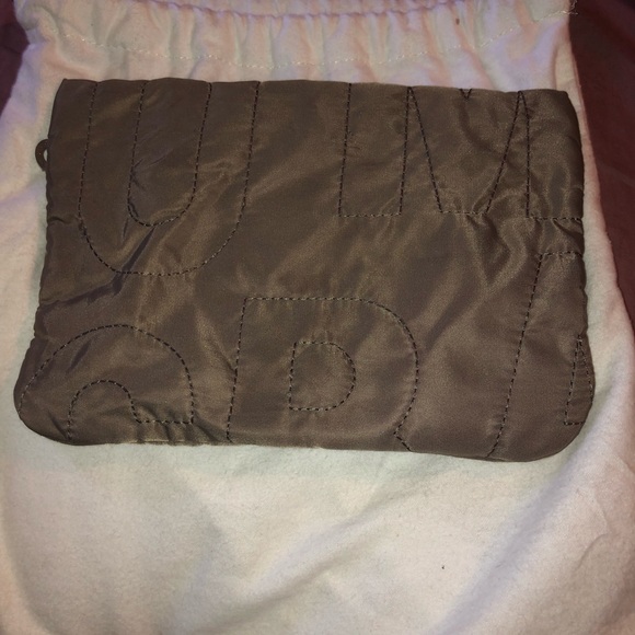 Marc by Marc Jacobs 3 Matching Piece Set - Picture 8 of 8